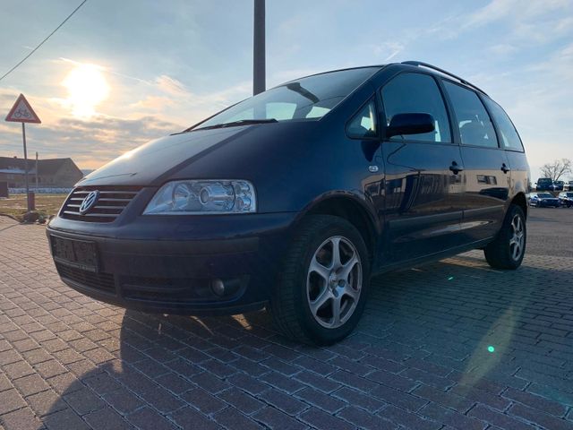 Volkswagen Sharan 1.9TDI - 7 Sitzer