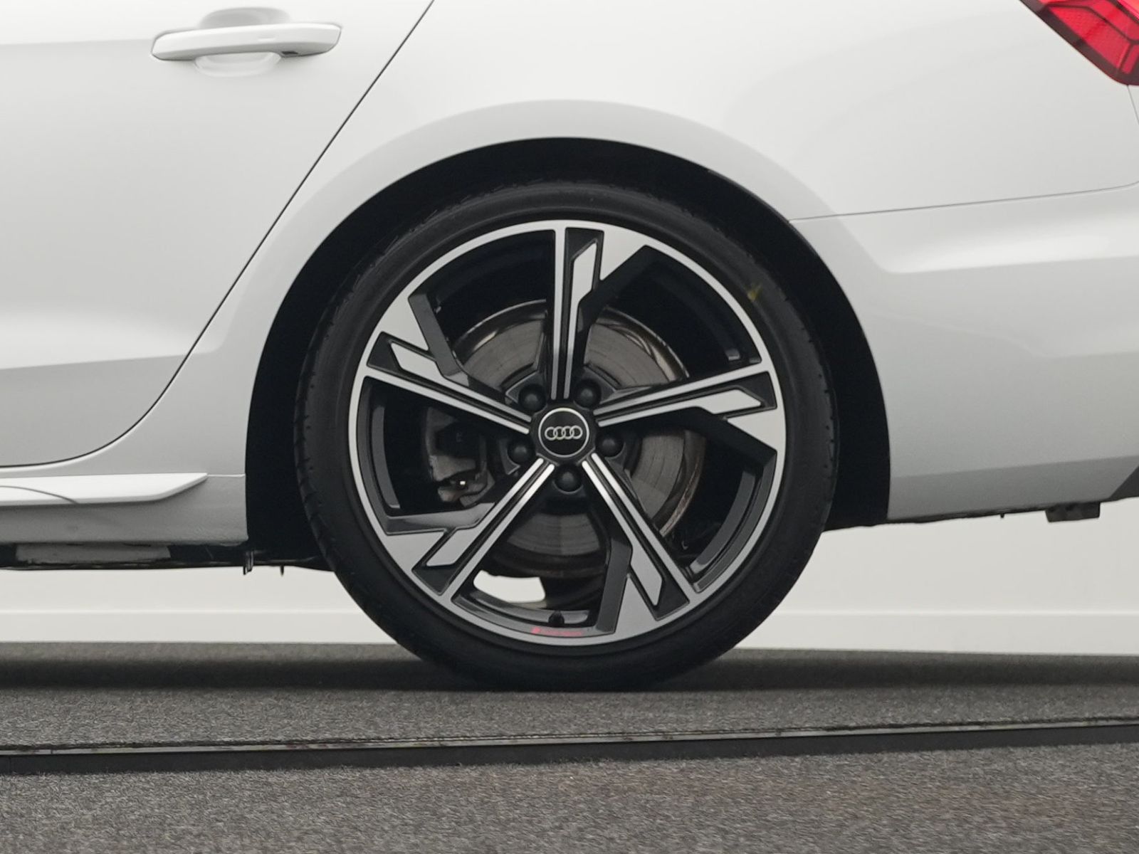 Audi A4 - Bild 48