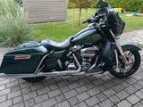 Harley-Davidson FLHX Street Glide 107 5HD1 unfallfrei - gebrauchte Motorräder in Lübeck