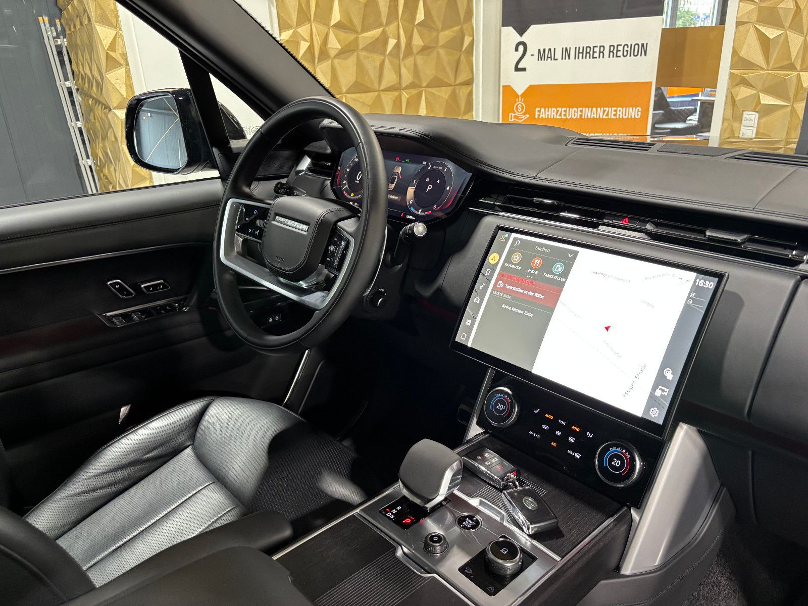 Fahrzeugabbildung Land Rover D350 First Edition/Autobiography/Fond-TV/VOLL