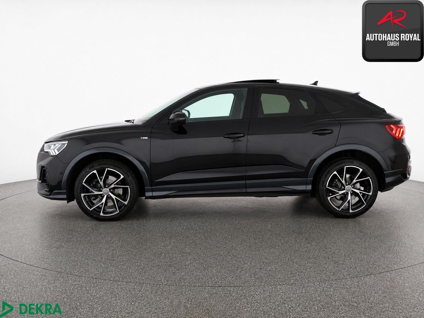 Audi Q3 Sportback 45 TFSI qu 3x S LINE MATRIX,SONOS foto 2