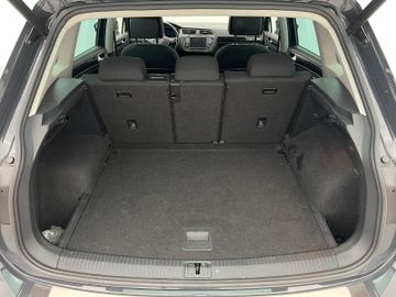 Volkswagen Tiguan - 9