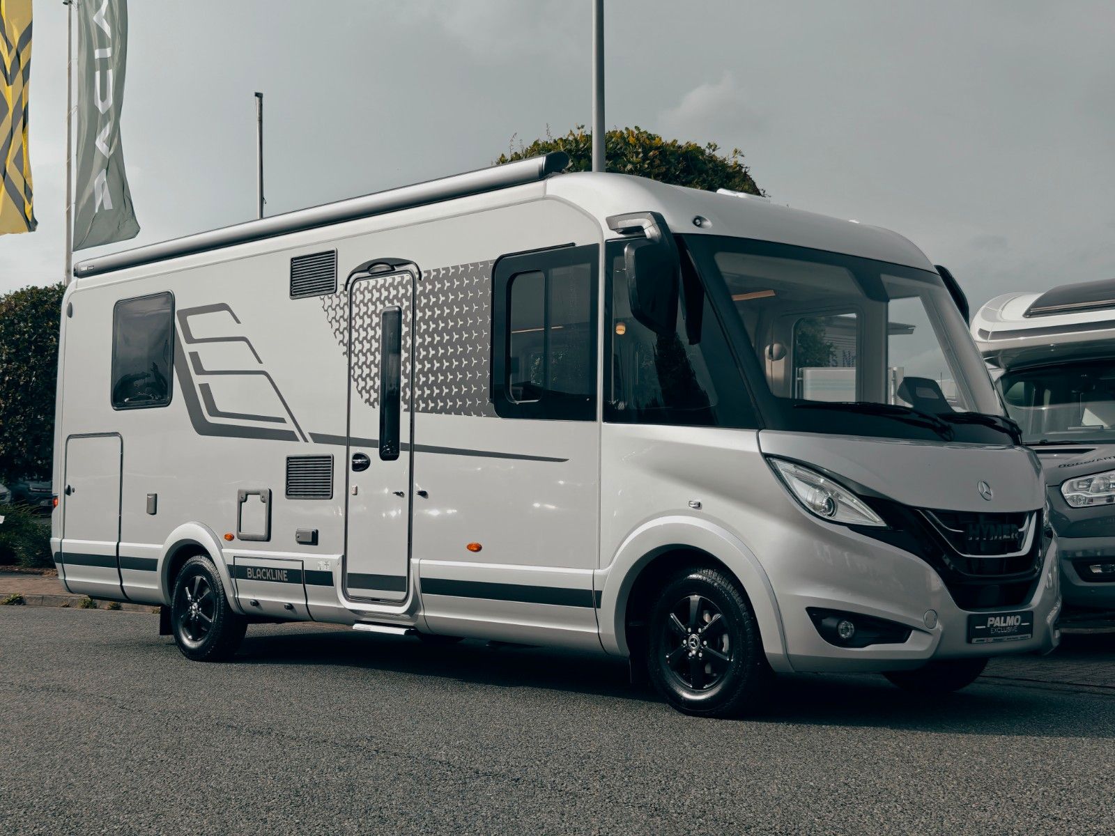 Fahrzeugabbildung HYMER / ERIBA / HYMERCAR B-KLASSE ML I 790 BLACKLINE