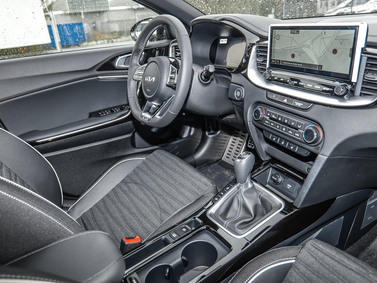 Kia Ceed SW 1.5 T-GDI 140 GT-line GT Line DAB