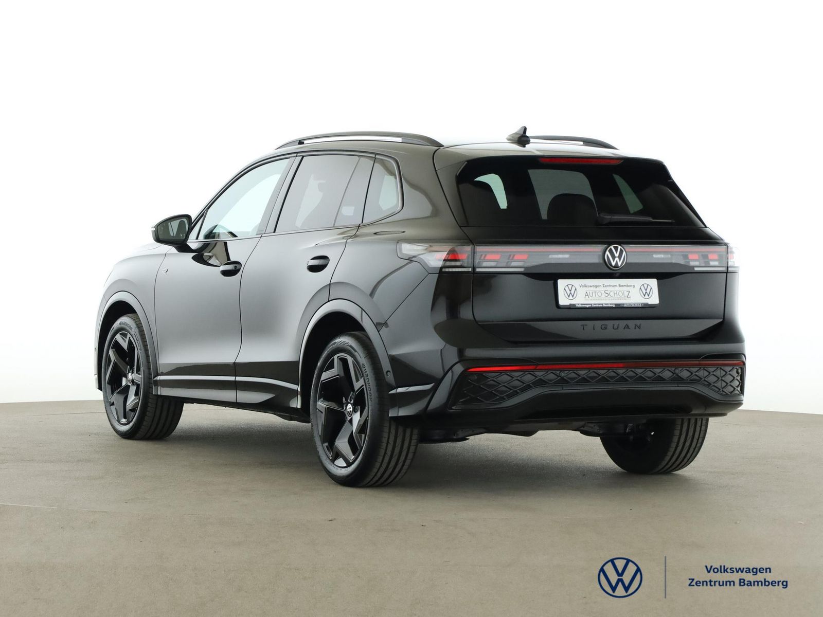 Volkswagen Tiguan 2.0 TDI R-LINE DSG BlackStyle AHK RFK ACC foto 4
