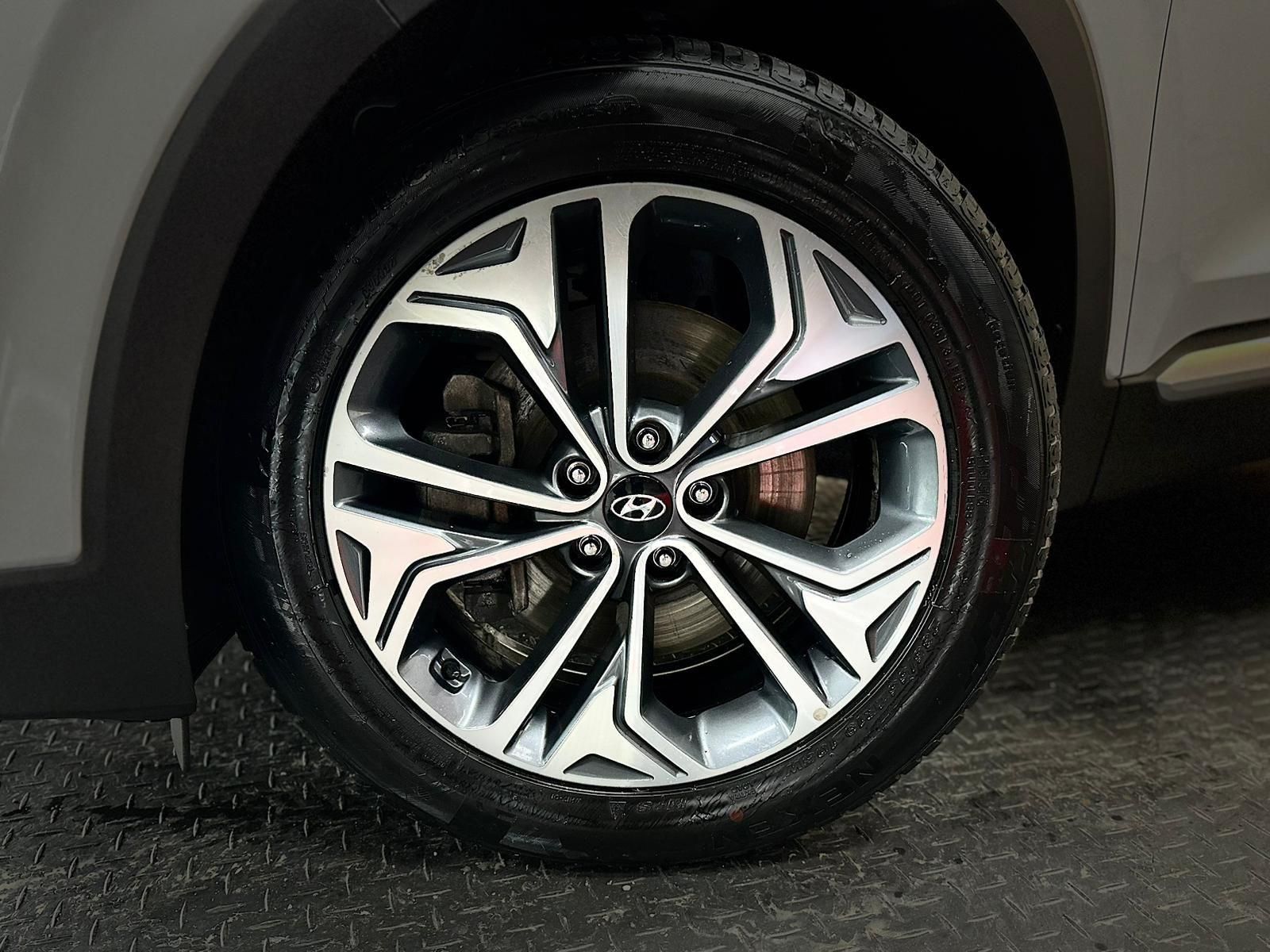 HYUNDAI SANTA FE 2.2CRDi PREMIUM SEVEN 4WD* LED#4xSHZ#LH - Image 9