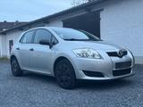 Toyota Auris Luna - Toyota Auris Luna mit Benzin-Antrieb