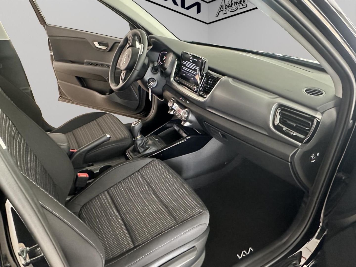 Fahrzeugabbildung Kia Stonic Vision Navi ACC Apple CarPlay Android Aut