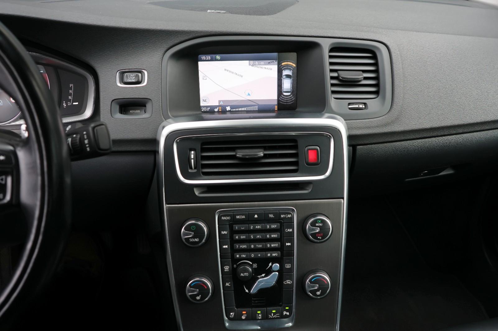 VOLVO S60 3.0L T6 AWD R-DESIGN / ACC / 4XSHZ / LHZ / CAMÉRA / 19 | 347 ch | BVA | PACK SPORT | RÉGLAGE ÉLECTRIQUE DES SIÈGES AVEC FONCTION MÉMOIRE | TOIT OUVRANT