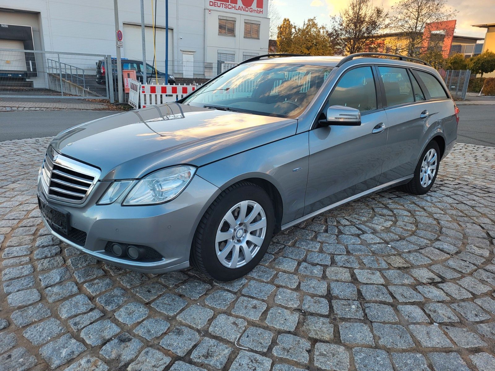 Mercedes Mercedes-Benz E 220 T CDI. DPF. BlueEFFICIENCY. NA