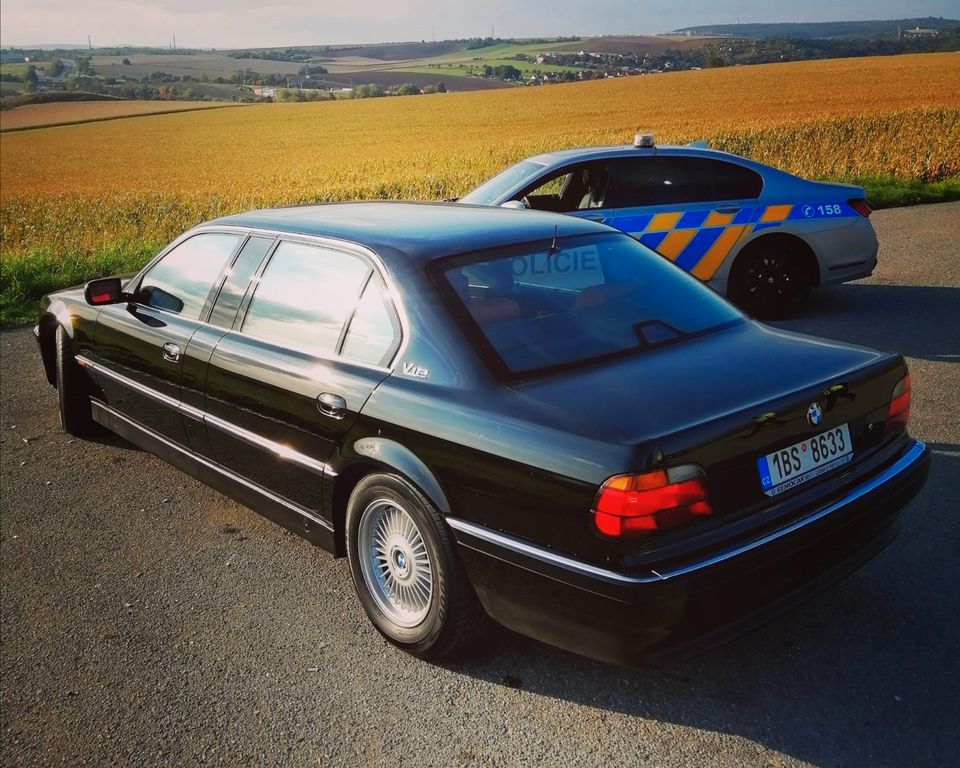 BMW 750