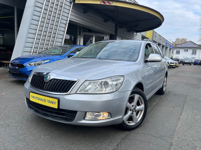 SKODA Octavia 1.6 TDI Combi Family * NAVI *AHK*