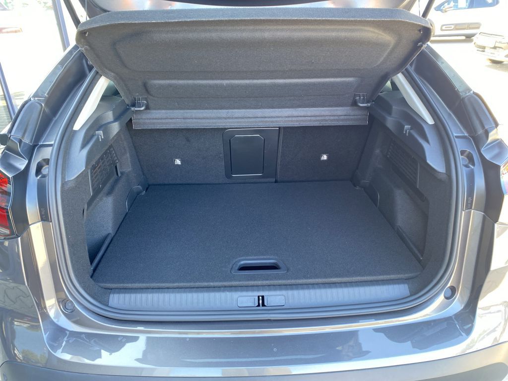 Fahrzeugabbildung Citroën C4 PureTech 130 Stop&Start EAT8 MAX *Alcantara*