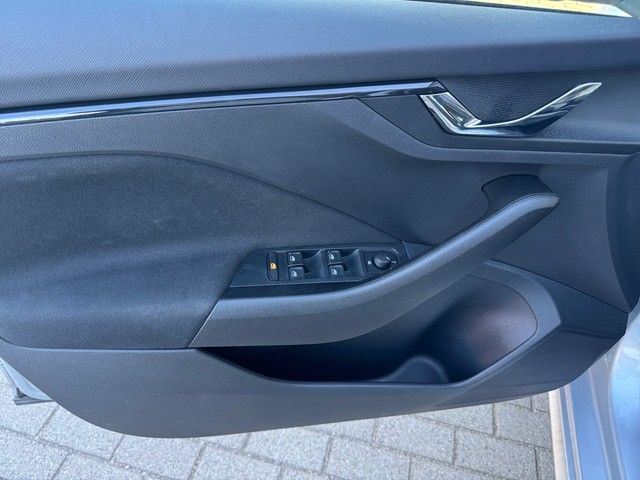 Fahrzeugabbildung SKODA Kamiq 1.0TSI DSG Selection LED+KAM+TEMPO+SITZHZ+
