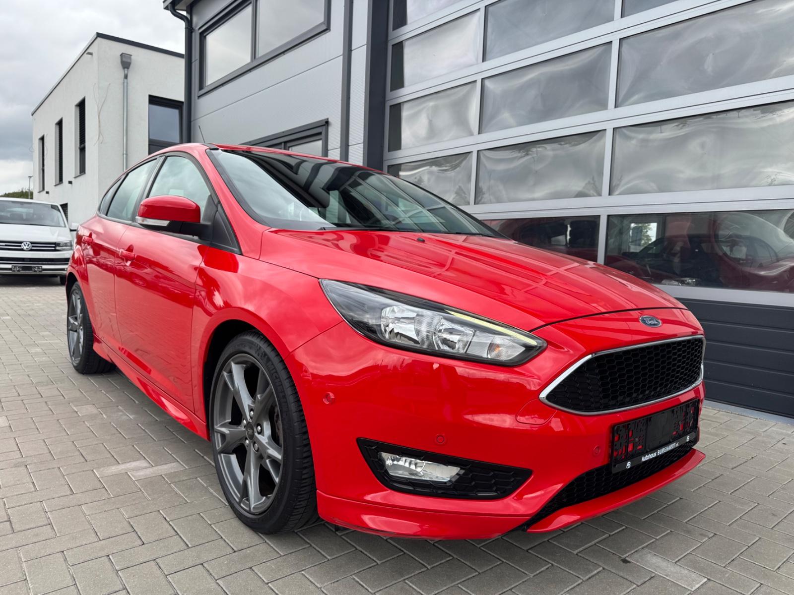 Ford Focus ST-Line Navi/PDC/SZH/Bluetooth
