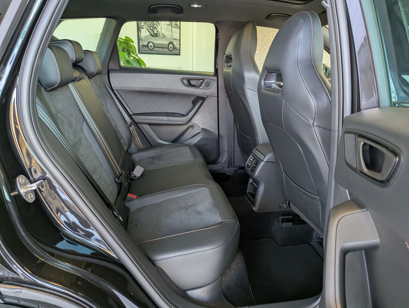 Fahrzeugabbildung CUPRA Ateca 1.5 TSI DSG Pano Dinamica ACC Cam AHK 19"