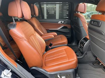 BMW X7 M50 - 12
