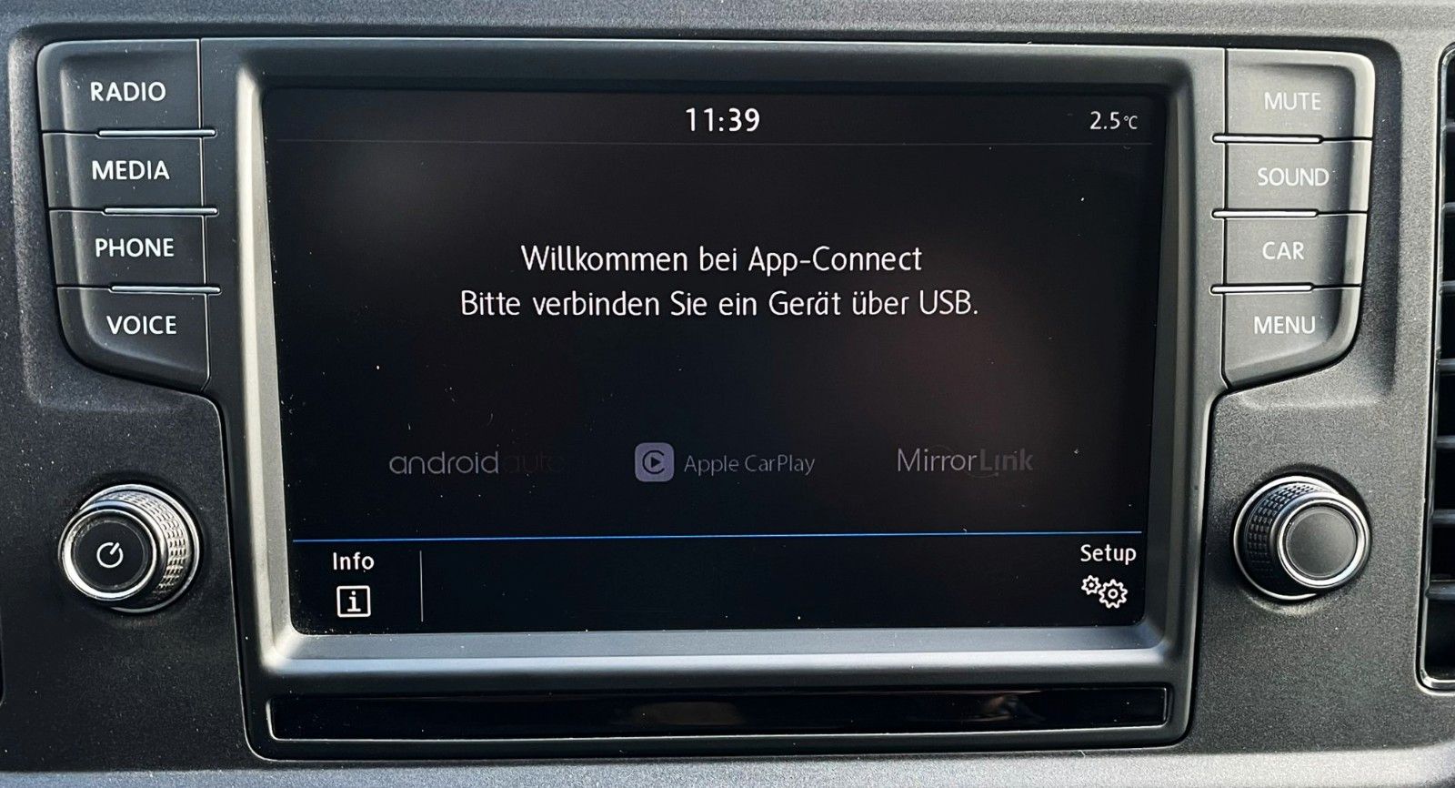 Fahrzeugabbildung Volkswagen Crafter 35 TDI L2 AUTOMATIK CAM SCHWINGSITZ EUR6