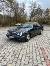 Mercedes-Benz Mercedes W210 E320 - gebrauchte Mercedes-Benz E 320 aus dem Jahr 1999