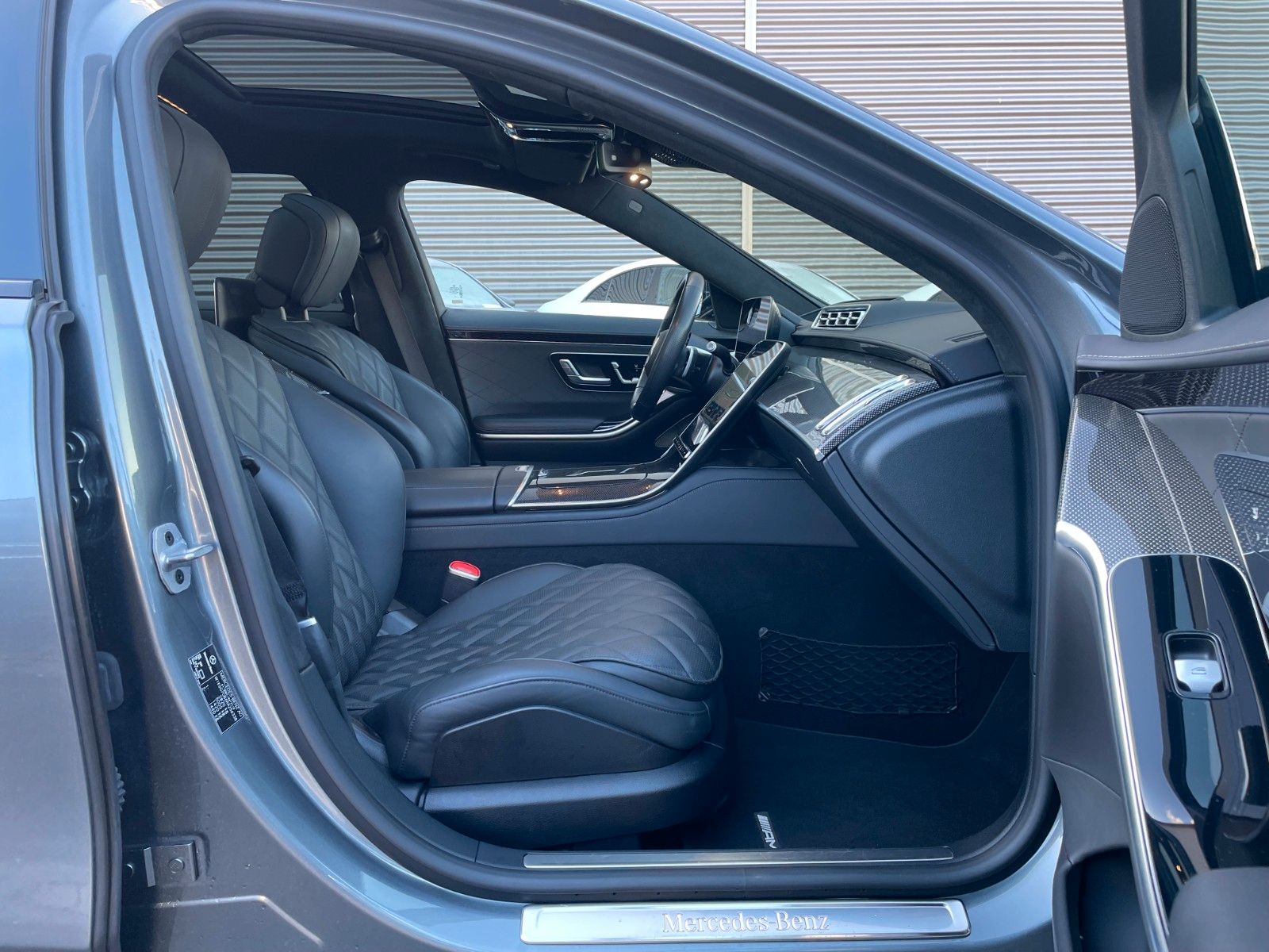 Fahrzeugabbildung Mercedes-Benz S 580 4M L VOLL+AMG+STH+Fond-Enter+Pano+AirM