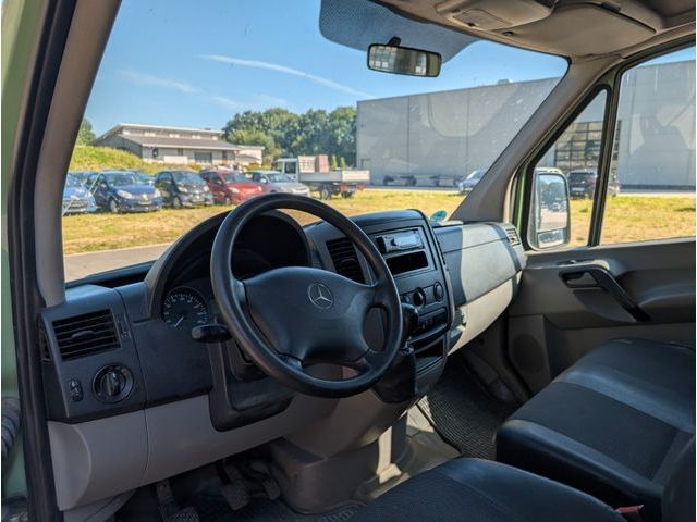 Fahrzeugabbildung Mercedes-Benz Sprinter Pritsche DoKa AHK