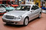 Mercedes-Benz E 320 W211 *BI-XENON*E-SITZE*INKL.GARANTIE* - Mercedes-Benz E 320 mit Diesel-Antrieb: Limousine