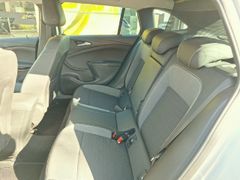 Fahrzeugabbildung Opel Astra K ST Elegance 1.2 Turbo, MATRIX, Navi, RFK