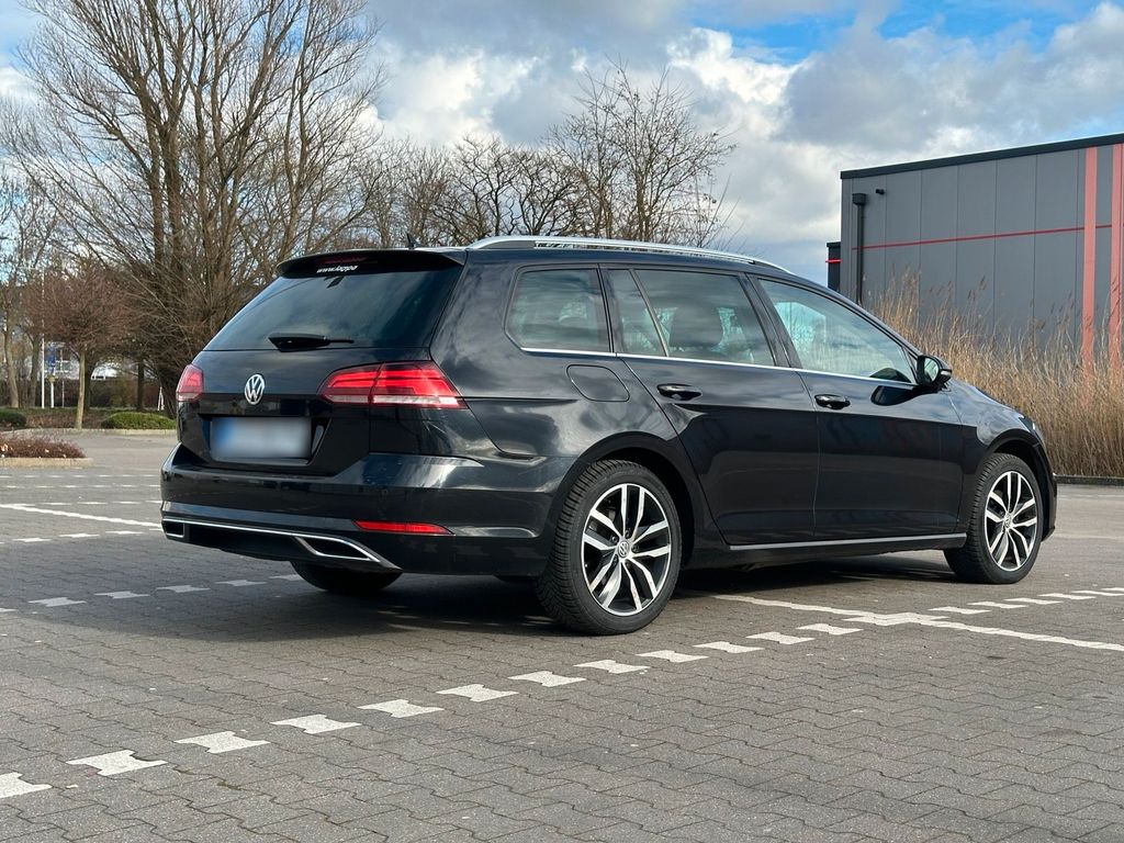 Image of Volkswagen Golf