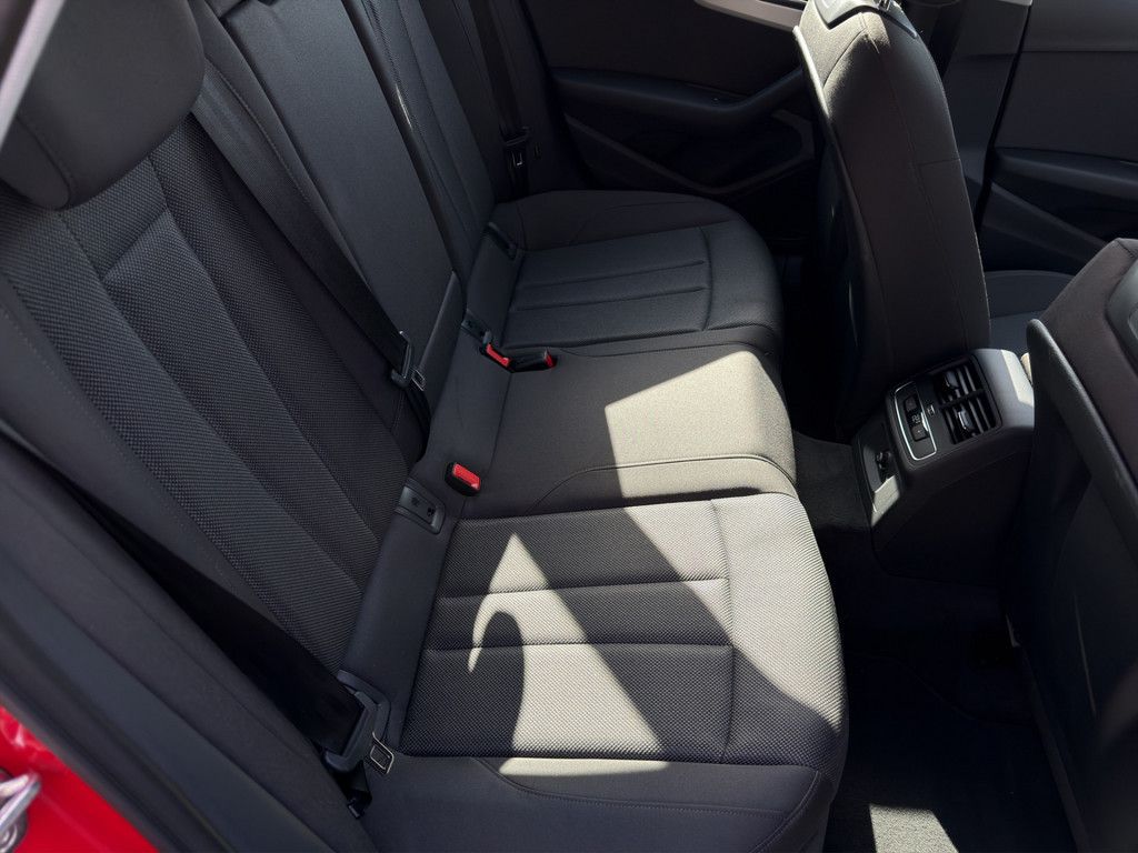 Audi A4 - Bild 17