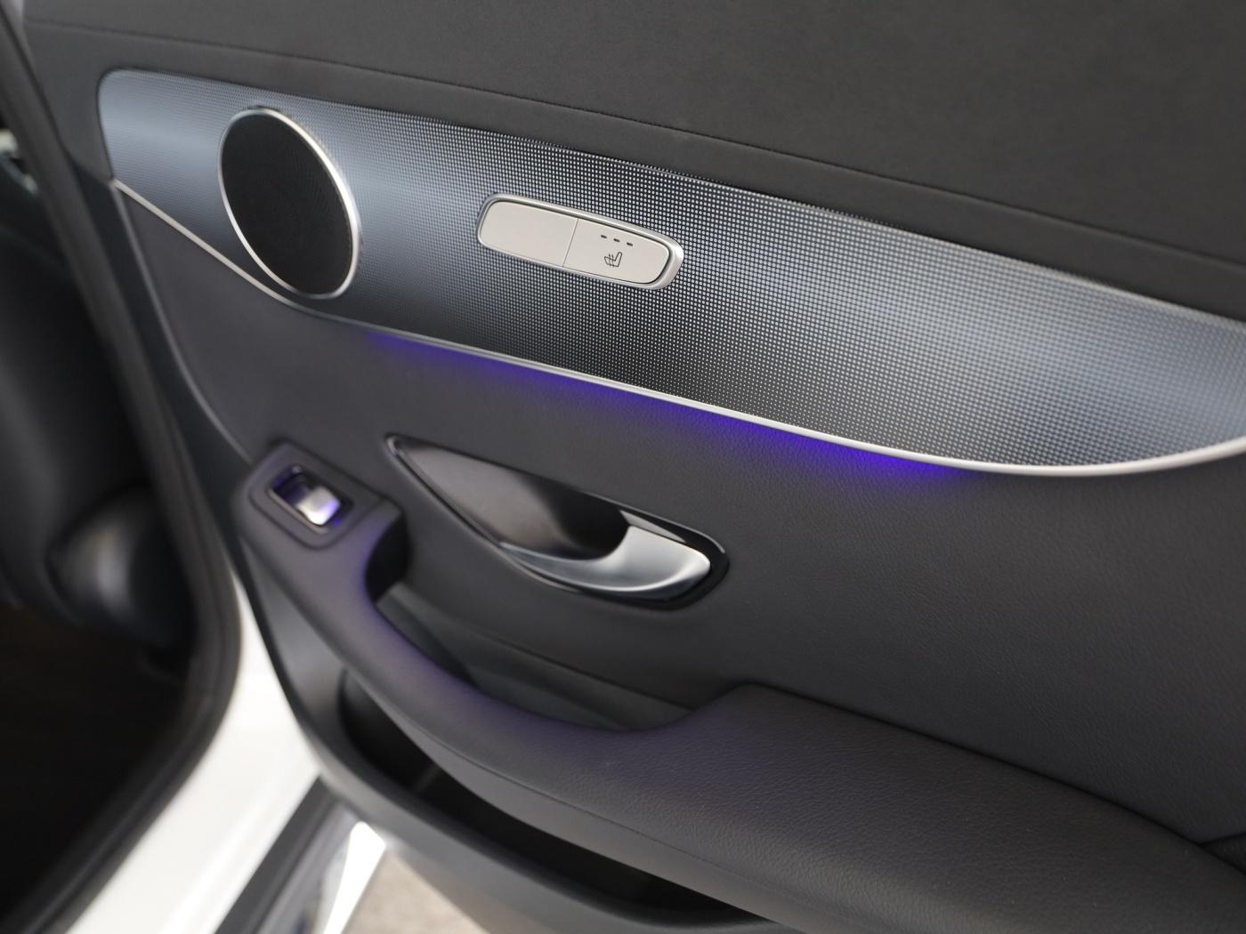 Mercedes-Benz EQC 400 4M AHK+DISTR+MULTIBEAM+360°+KEYLESS+AMBI
