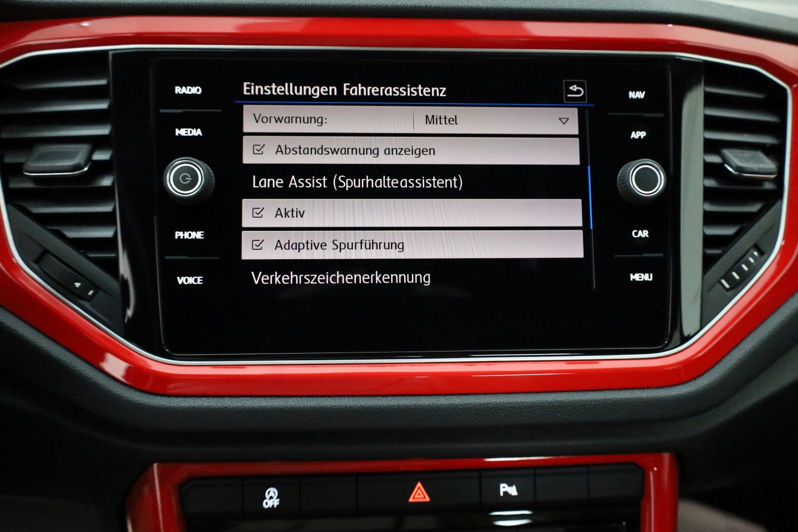 Fahrzeugabbildung Volkswagen T-Roc Sport 4M Navi,ACC,SH,PDC,Apple CarPlay,+WR