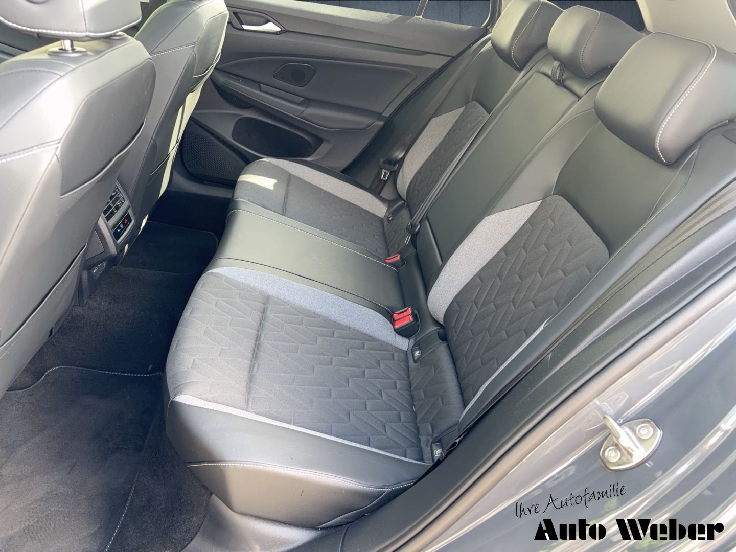 Volkswagen Golf - Bild 11