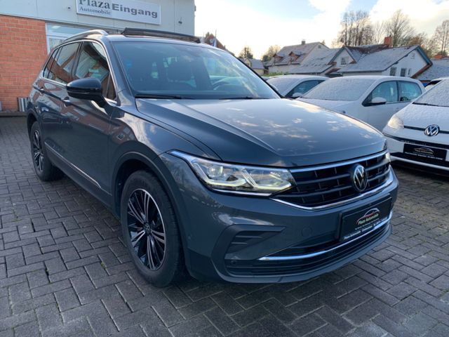 Volkswagen Tiguan 2.0 TDI Move PANO MATRIX HUD AHK KEYLESS