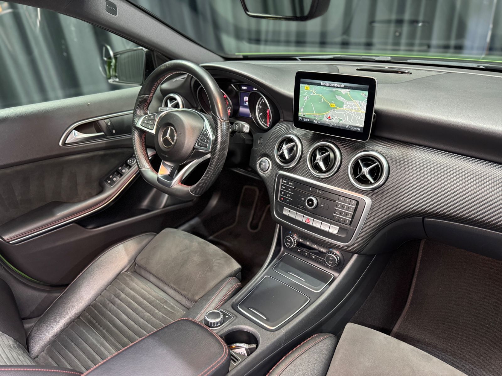 Fahrzeugabbildung Mercedes-Benz A 220 4Matic|7G-AUTOMATIK|PANO|NIGHT-PAKET|AMG|