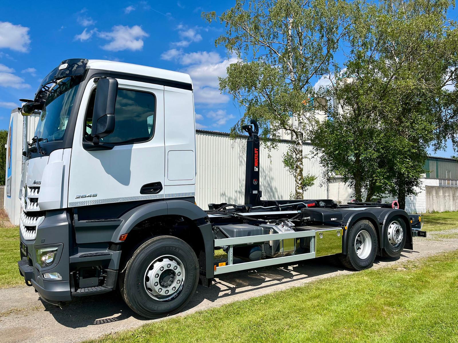 Mercedes-Benz Arocs 5