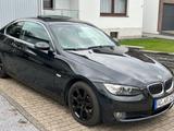 BMW 325d Coupé - - BMW 325 mit Diesel-Antrieb: Sportwagen