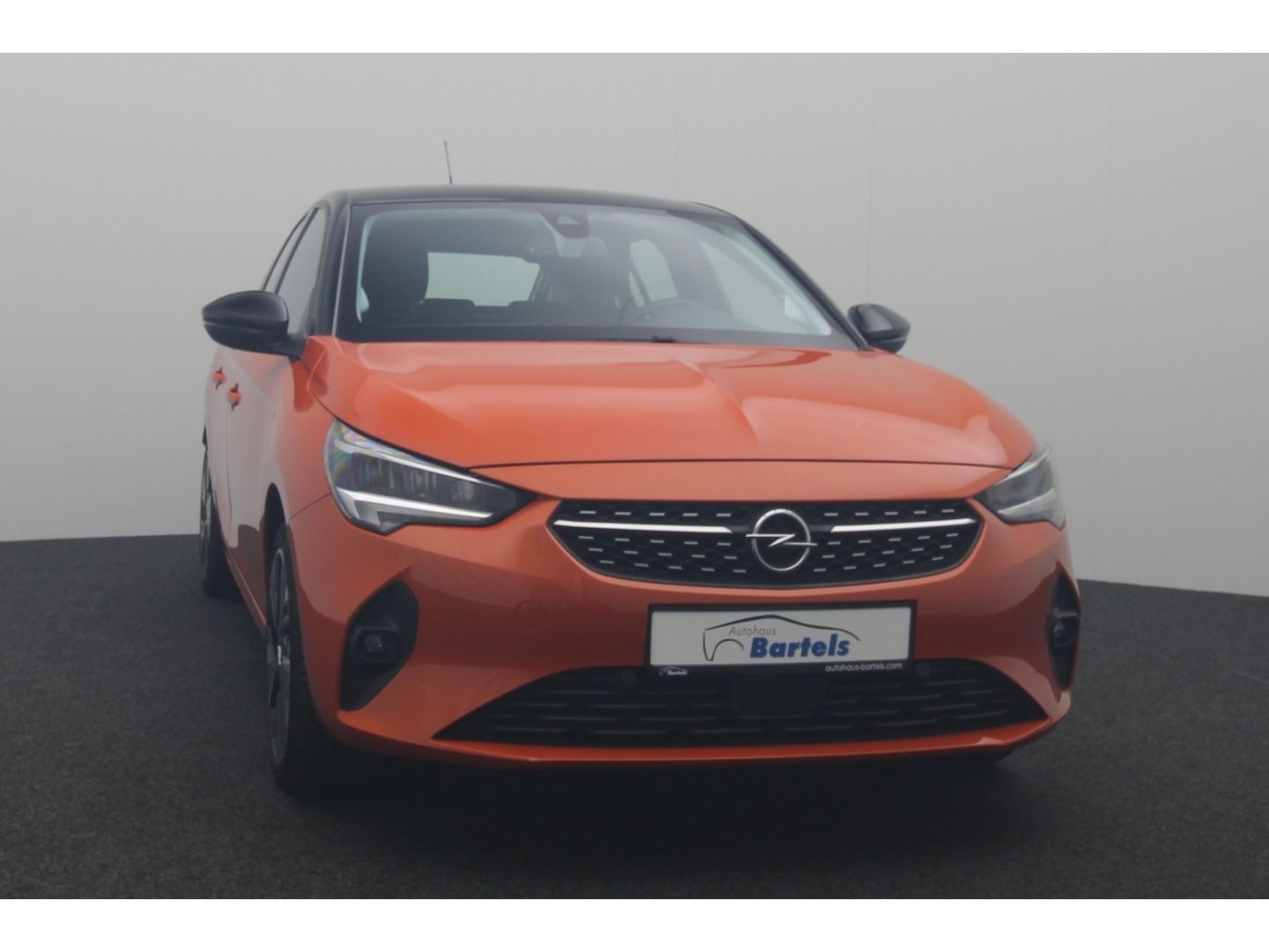 Fahrzeugabbildung Opel Corsa-e F First Edition LED Digitales Cockpit