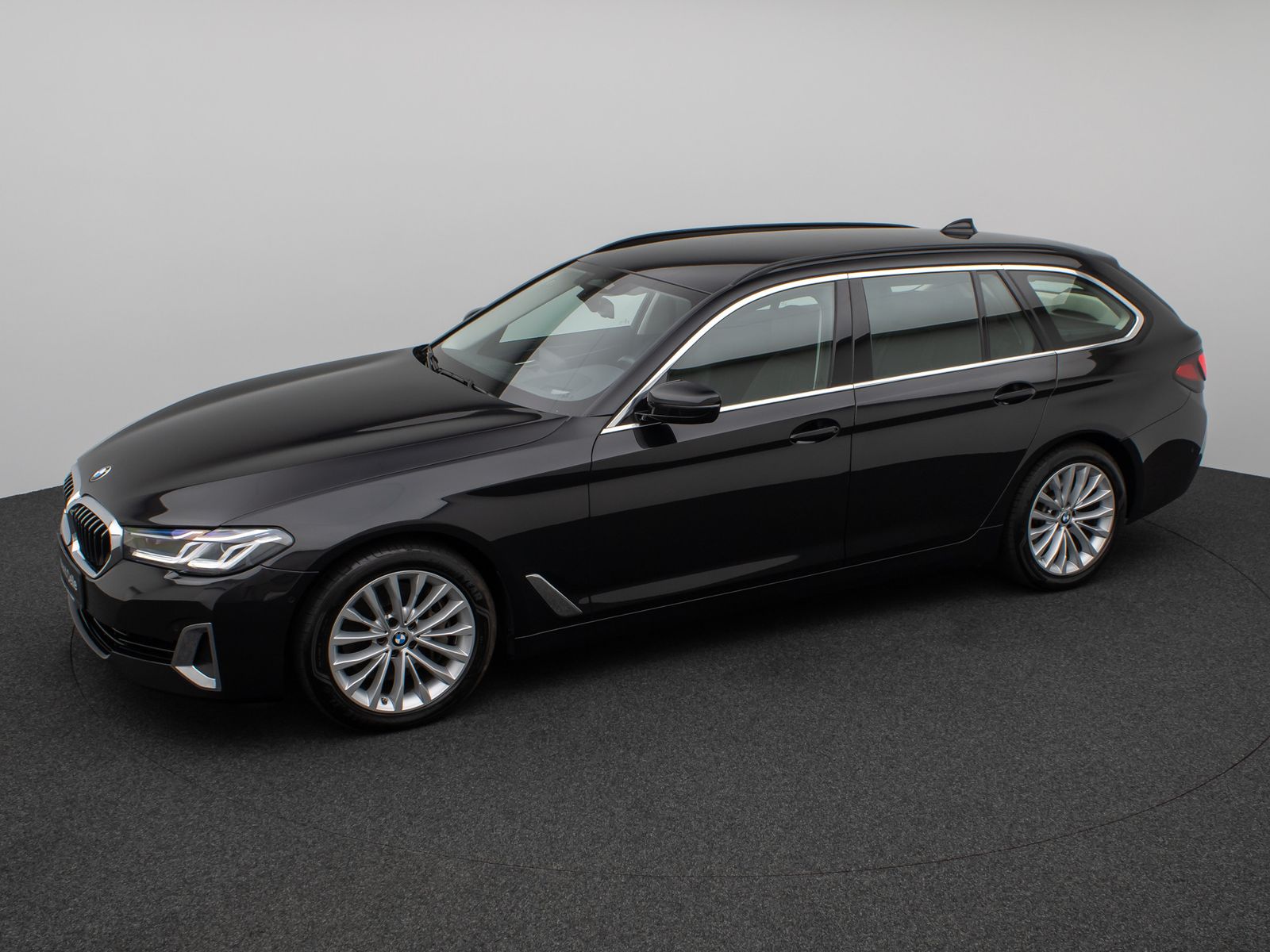 Fahrzeugabbildung BMW 530d LuxuryLine Kamera Laser HUD DAB ACC Komfort