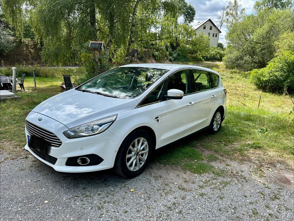 Image of Ford S-Max