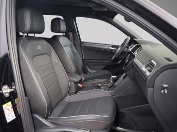 Volkswagen Tiguan Allspace R-Line 2.0 TSI 4Motion DSG VOLL!
