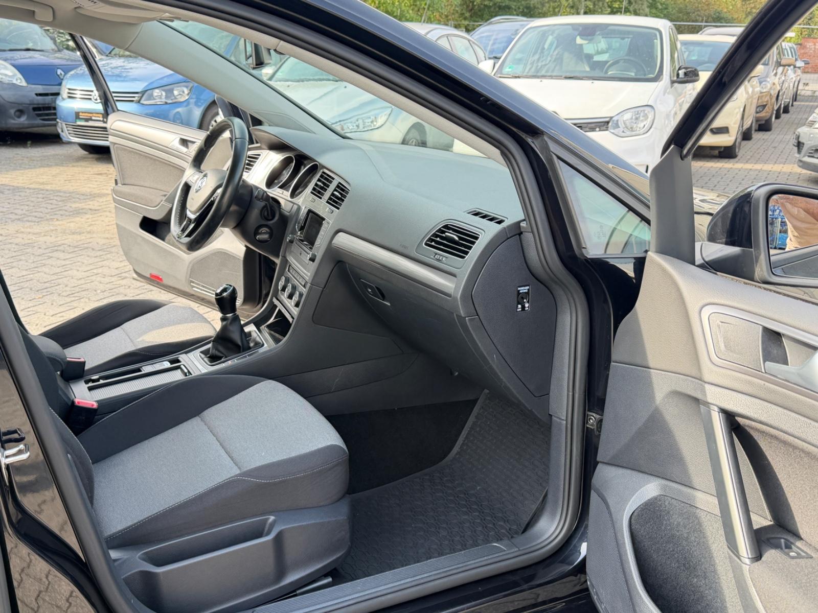 Volkswagen Golf VII Variant Trendline BMT