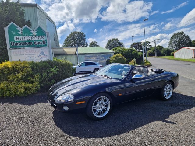 Jaguar XK8 Cabriolet Deutsches Fahrzeug Navi Klima