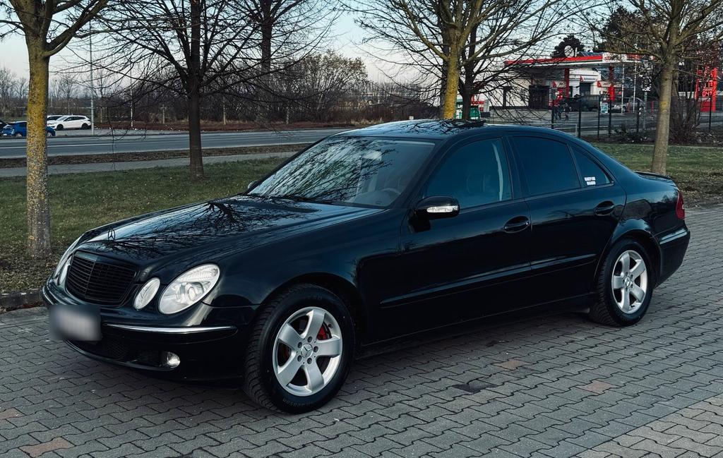 Mercedes-Benz E 200