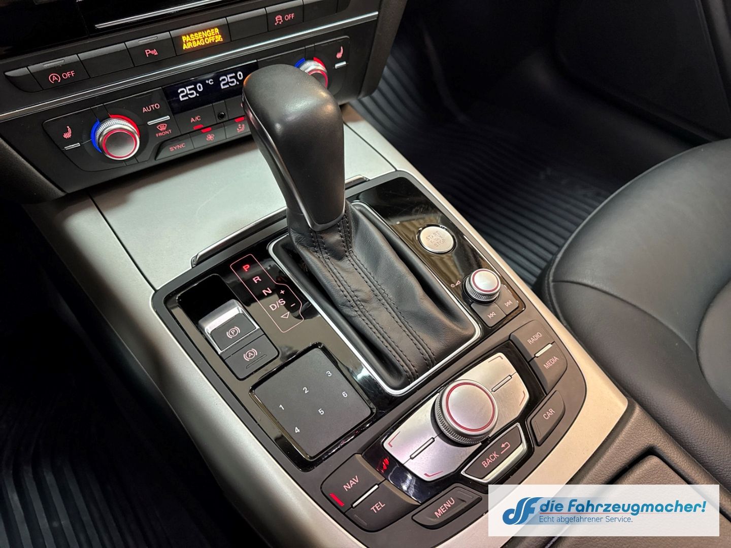 Fahrzeugabbildung Audi A6 Avant 2.0 TDI quattro AHK-klappbar Navi Leder