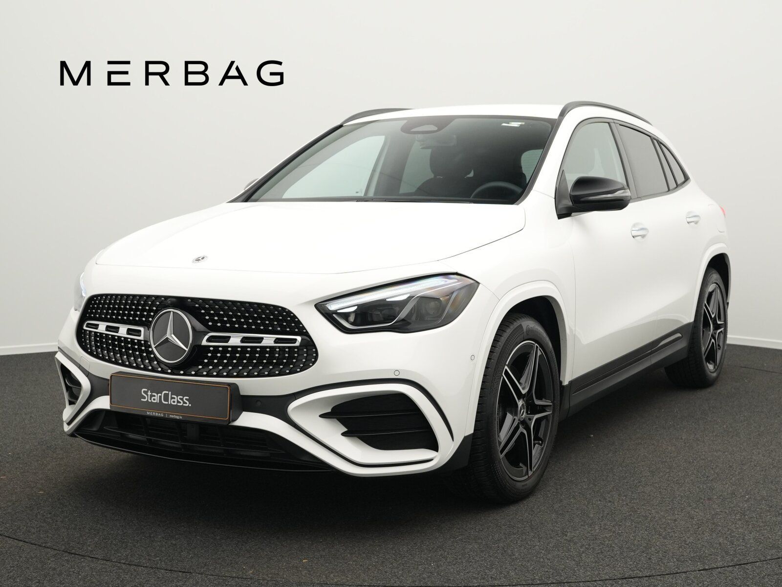MERCEDES-BENZ GLA 200 d AMG-Line Multi+Kamera+Night+19"+AHK