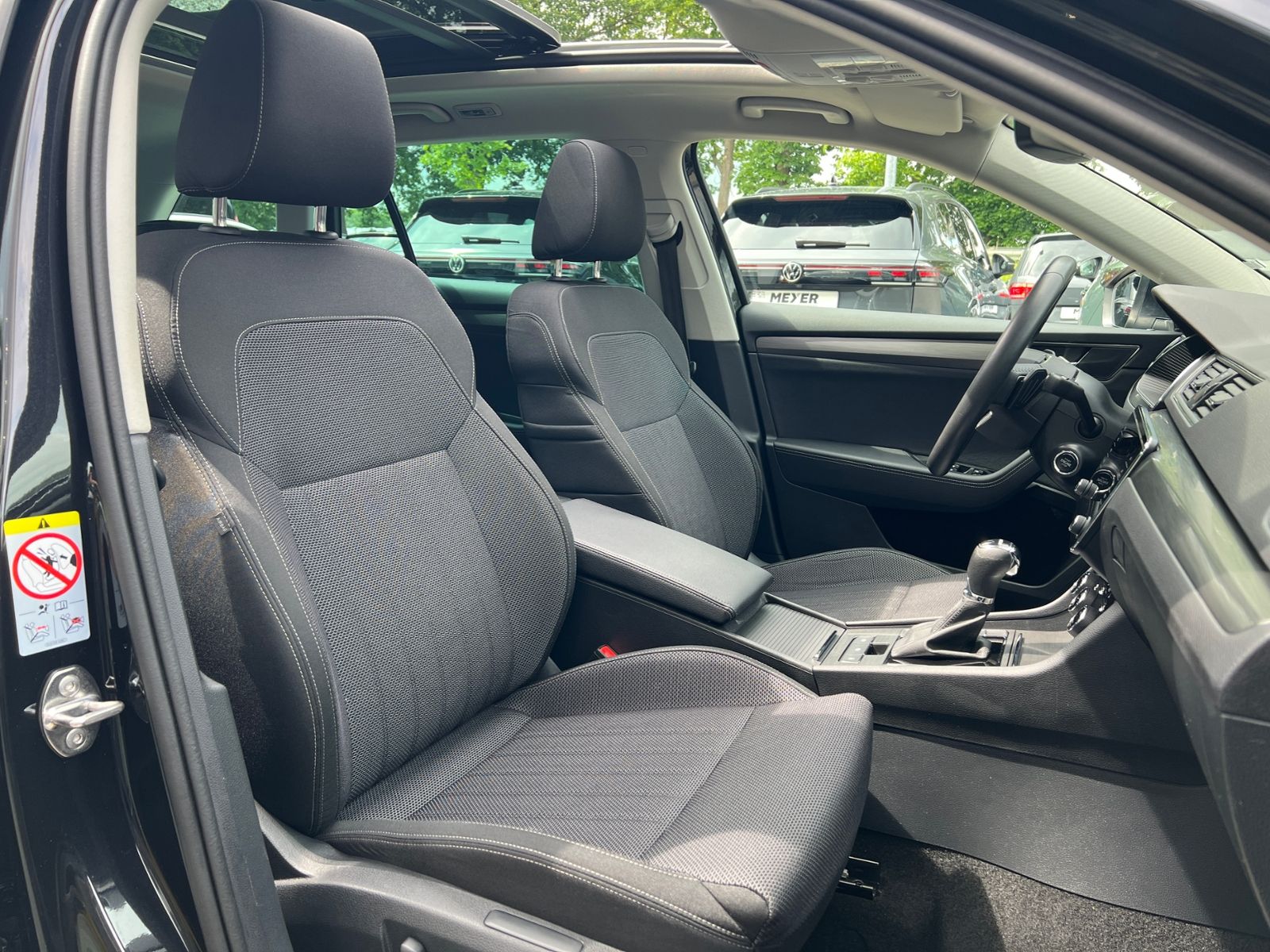 Fahrzeugabbildung SKODA Superb Combi Style 2.0 TDI DSG *AHK,LED,Pano,ACC