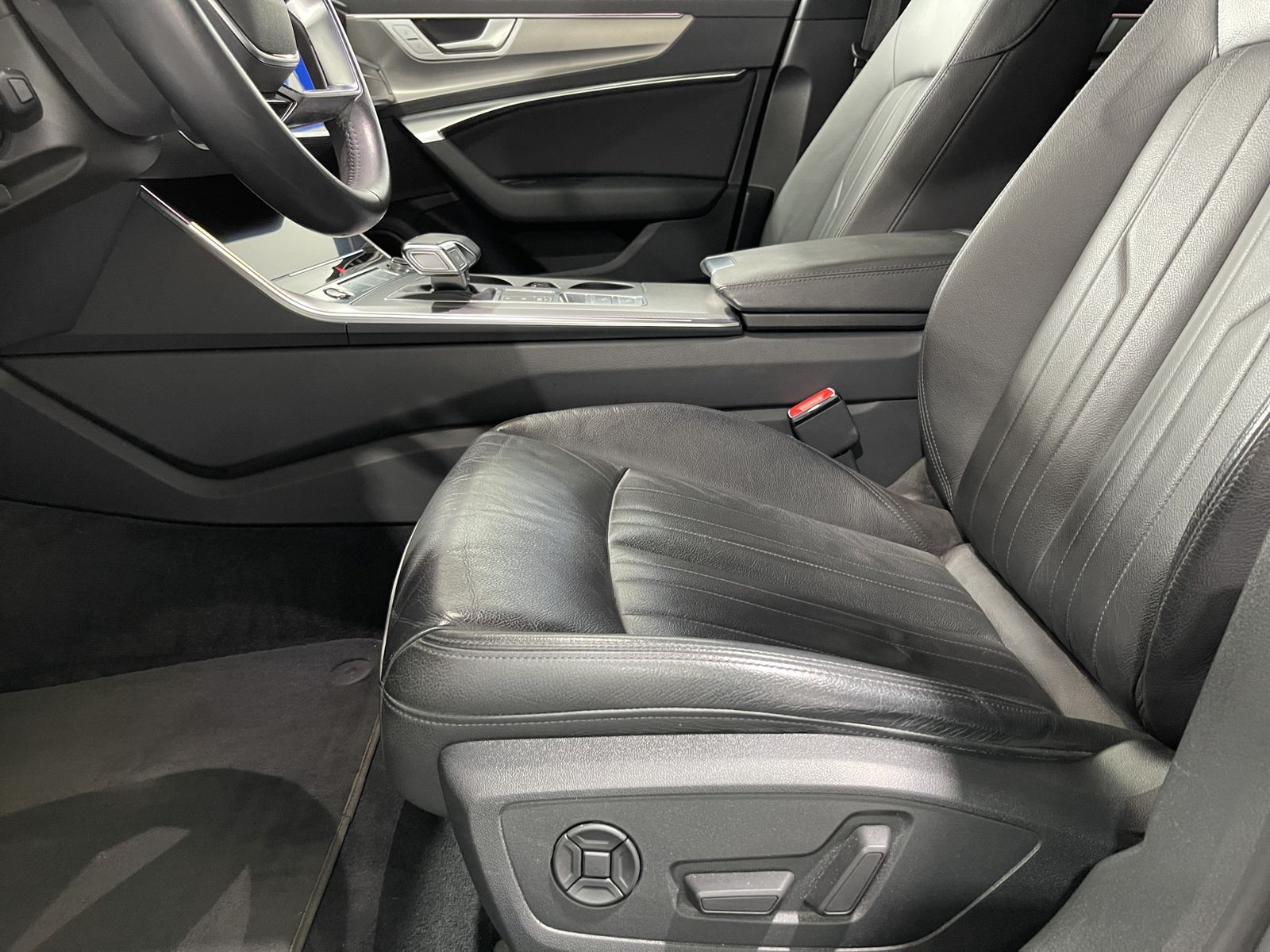 Fahrzeugabbildung Audi A6 40 TDI*Design*Leder*LED*Cam*Navi*
