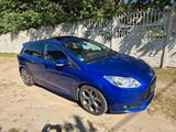 Ford Focus 2,0 EcoBoost ST  - Ford Focus aus 2012: ST