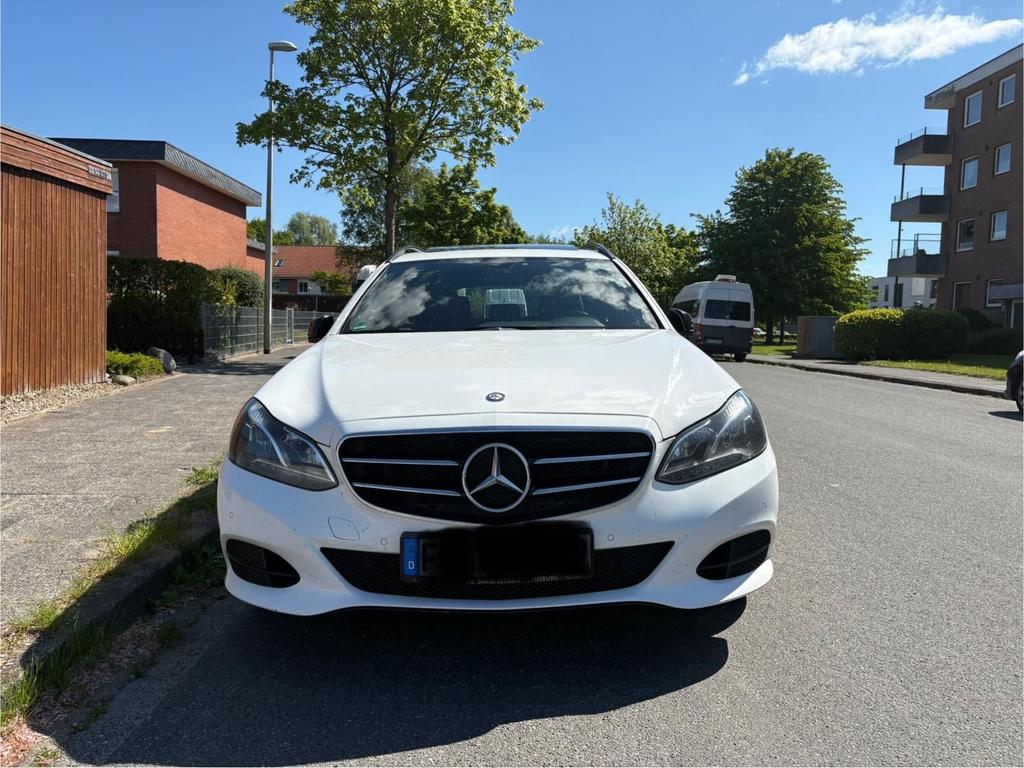 Mercedes-Benz E 220
