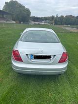 Mercedes-Benz CL 500 - - silberne Mercedes-Benz CL 500